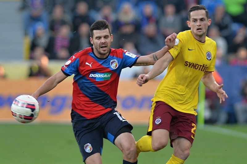 Fotbalisté Sparty vyzvou v neděli večer na Letné lídra soutěže z Plzně.