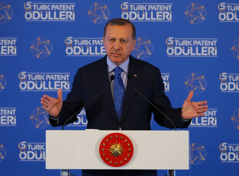 Turecký premiér Ahmet Davutoglu.