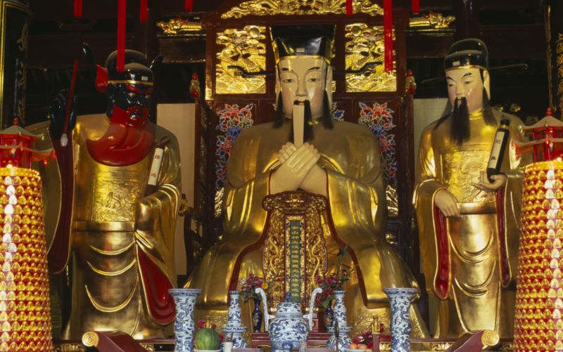 Buddhismus v Číně je směsicí mnoha různých původně buddhistických i nebuddhistických tradic.