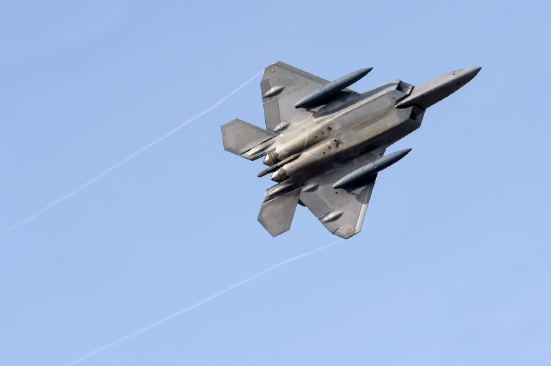 Americká stíhačka F-22 Raptor.