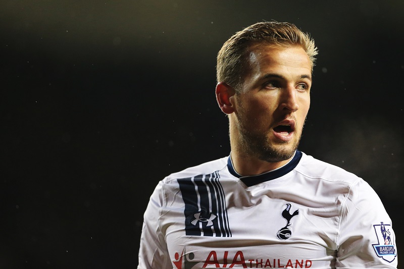 Kanonýr Tottenhamu Harry Kane.