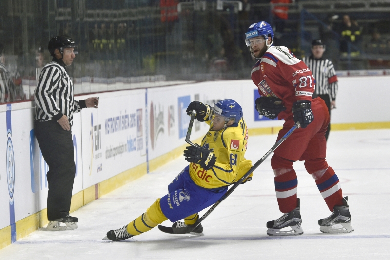 Čeští hokejisté nestačili na Švédsko, prohráli s ním 7:2.