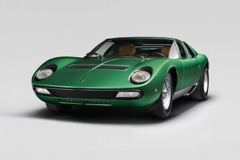 Průlomovým momentem se stal okamžik, kdy Lamborghini vypustil model Miura.