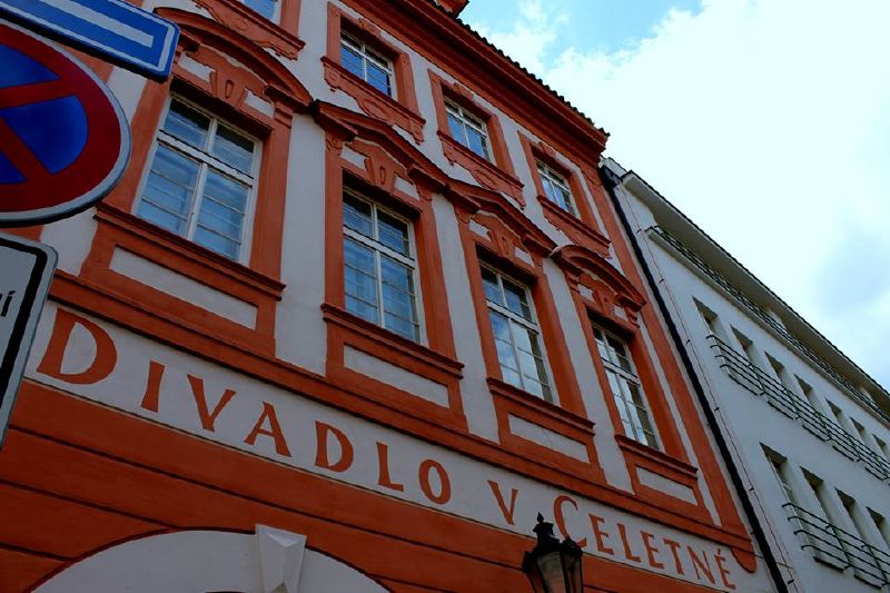 Budova Divadla v Celetné. 