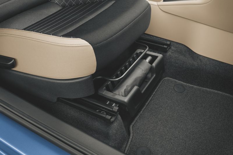 Nabídku novinek doplňuje deštník pod sedadlem pro modely Citigo, Fabia, Rapid a Octavia.