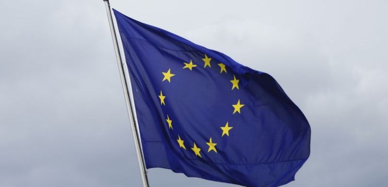 Vlajka EU (ilustrační foto). Vlajka EU (ilustrační foto).