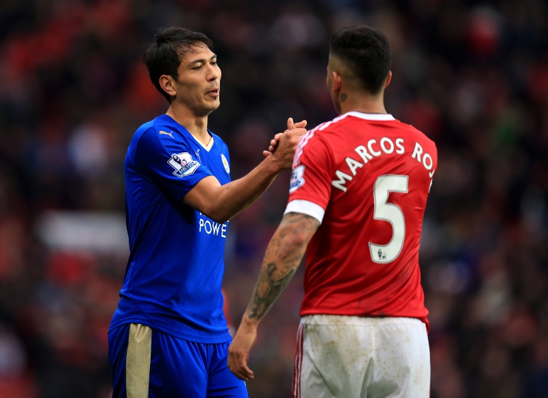 Argentinští fotbalisté Leonardo Ulloa a Marcos Rojo.