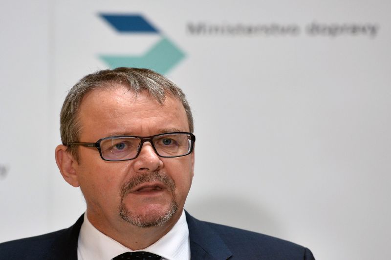 Ministr dopravy Dan Ťok.