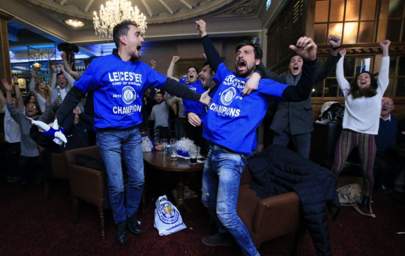 Fanoušci Leicesteru slaví senzační titul. 