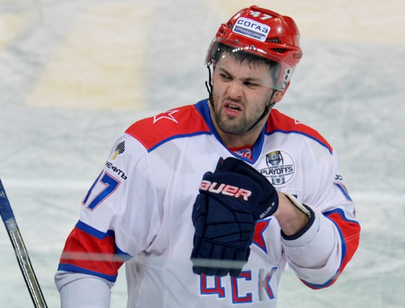 V nominaci ruských hokejistů na domácí mistrovství světa figuruje i útočník Alexandr Radulov z CSKA Moskva, jenž ale kvůli zranění třísel nebude hrát v pátečním zahajovacím duelu proti České republice. 