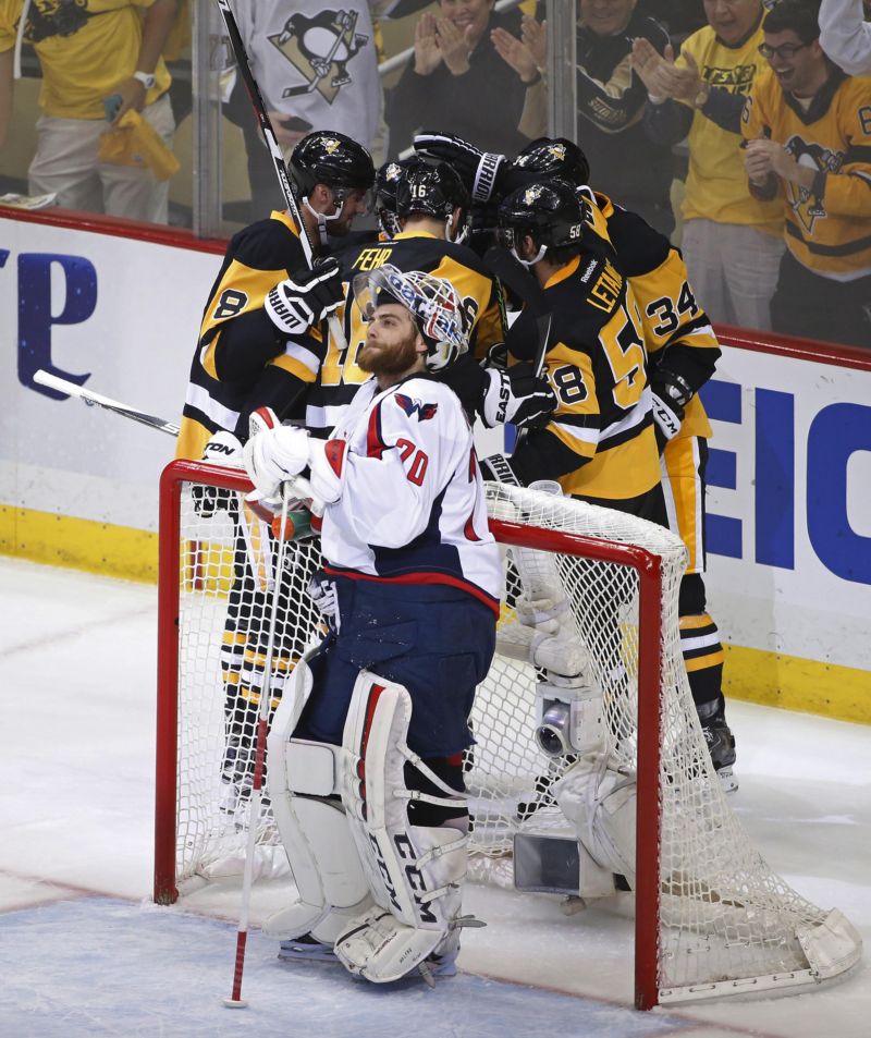 Radost hokejistů Pittsburghu.