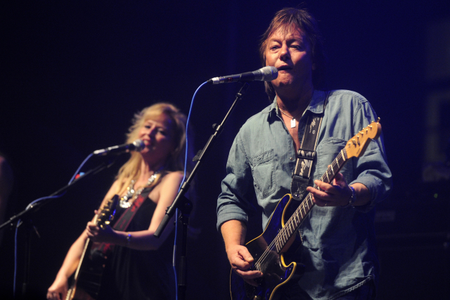 Britský zpěvák a kytarista Chris Norman, spoluzakladatel skupiny Smokie. Britský zpěvák a kytarista Chris Norman, spoluzakladatel skupiny Smokie.