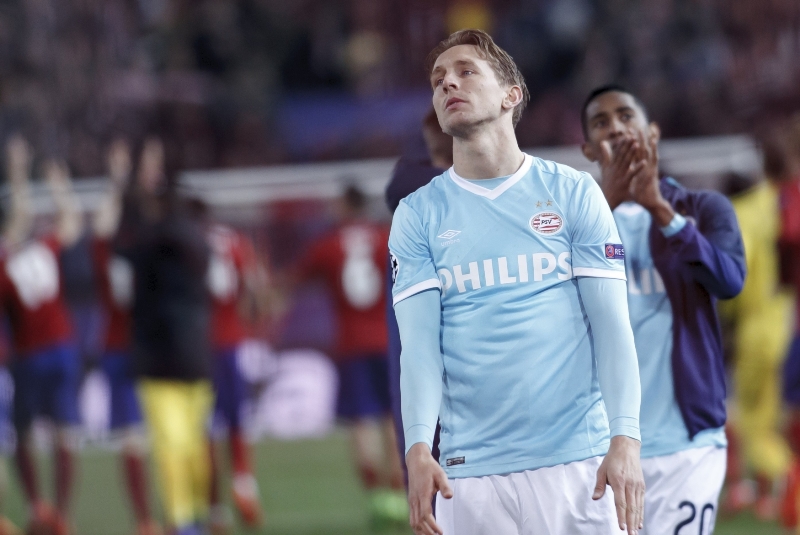 Útočník PSV Eindhoven Luuk De Jong se může radovat z titulu.
