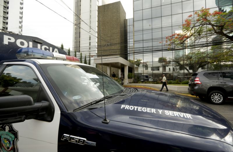 Policie hlídá sídlo firmy Mossack Fonseca (ilustrační foto).