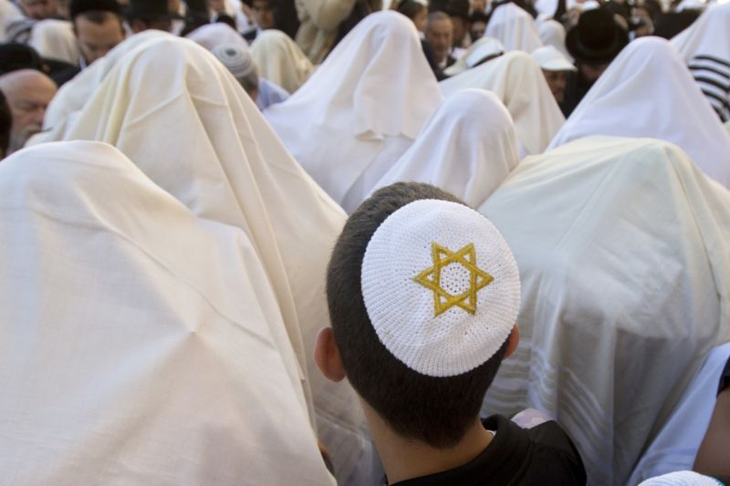 Izraelští ultra-ortodoxní Židé. Izraelští ultra-ortodoxní Židé.