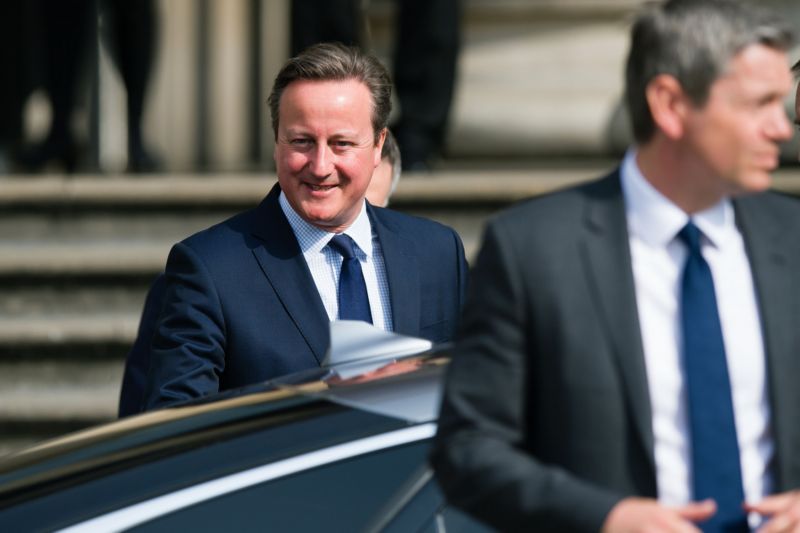 Premiér David Cameron.