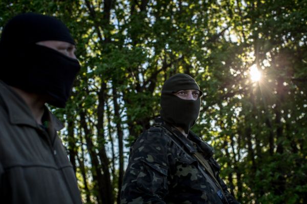 Server Mírotvůrce tvrdí, že zveřejnění žurnalisté spolupracují se separatisty.