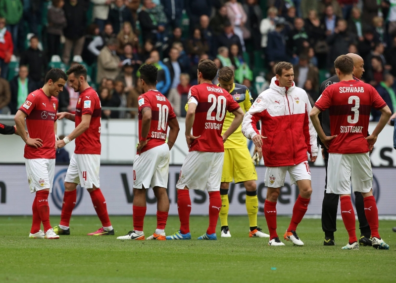 Fotbalisté Stuttgartu sestupují do druhé ligy.