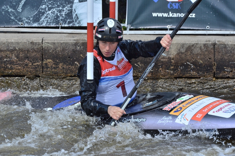 Česká kajakářka Kateřina Kudějová.