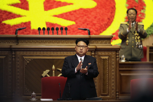 Kim Čong-un při stranickém sjezdu.