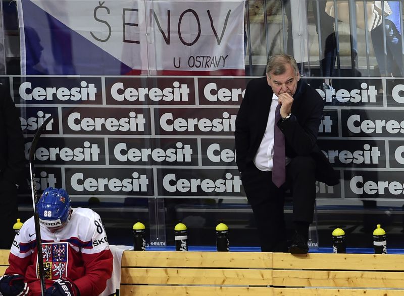 Trenér národního mužstva Vladimír Vůjtek po vyřazení ve čtvrtfinále