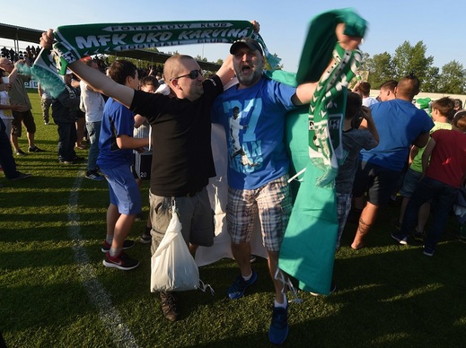 Fanoušci si užívali triumf na hřišti.