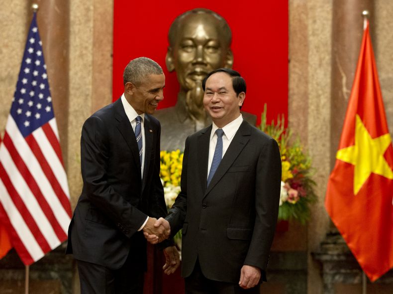 Americký prezident Barack Obama a jeho vietnamský protějšek Tran Dai Quang.