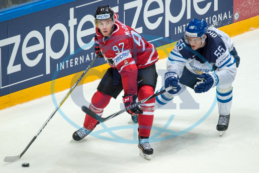 Connor McDavid proti Finsku.