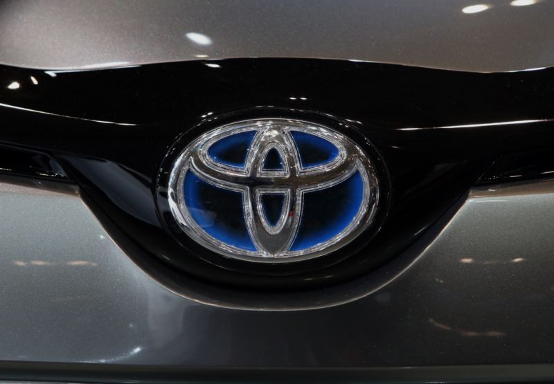 Toyota (logo). Toyota (logo).