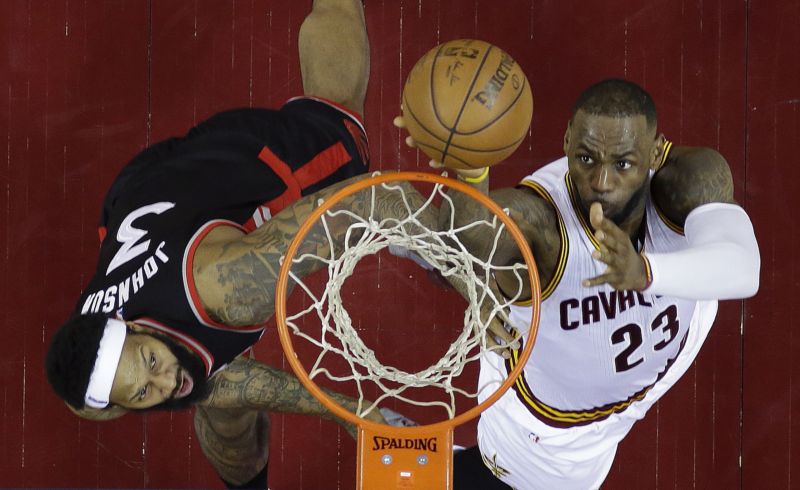 Momentka ze zápasu Clevelandu s Torontem.