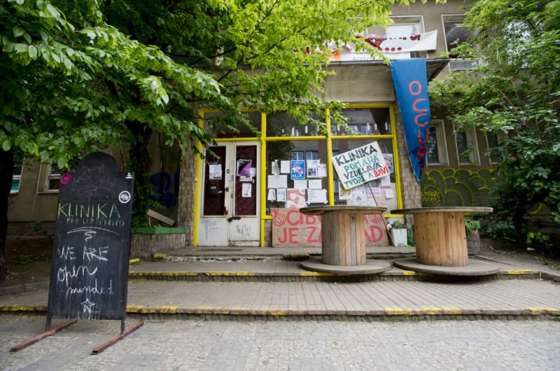 Klinika.