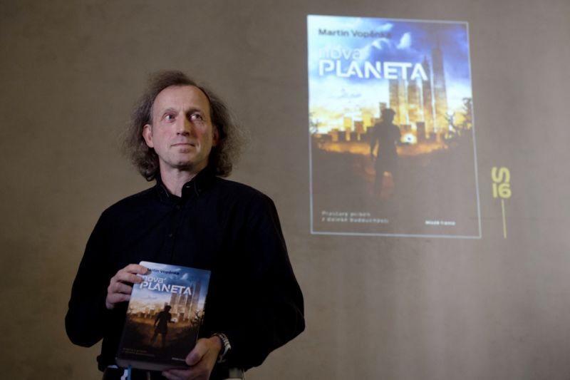 Martin Vopěnka oceněný Zlatou stuhou. Martin Vopěnka oceněný Zlatou stuhou.
