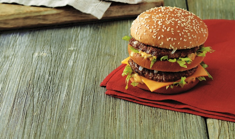 V ČR je nejoblíbenější cheeseburger, hned za ním Big Mac.
