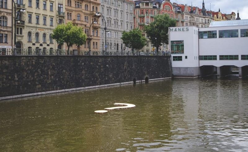 Sochy a objekty se objeví na dvou desítkách veřejných prostranství. Sochy a objekty se objeví na dvou desítkách veřejných prostranství.