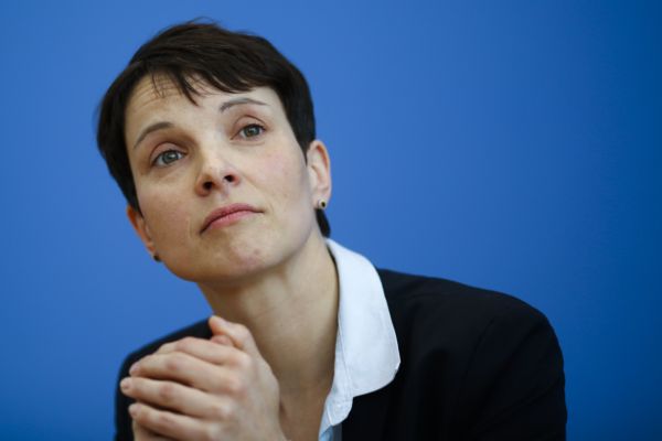 Předsedkyně populistické Alternativy pro Německo Frauke Petryová.