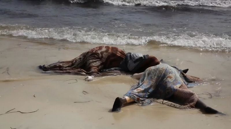 Záchranáři našli na libyjských plážích celkem 132 mrtvých těl.