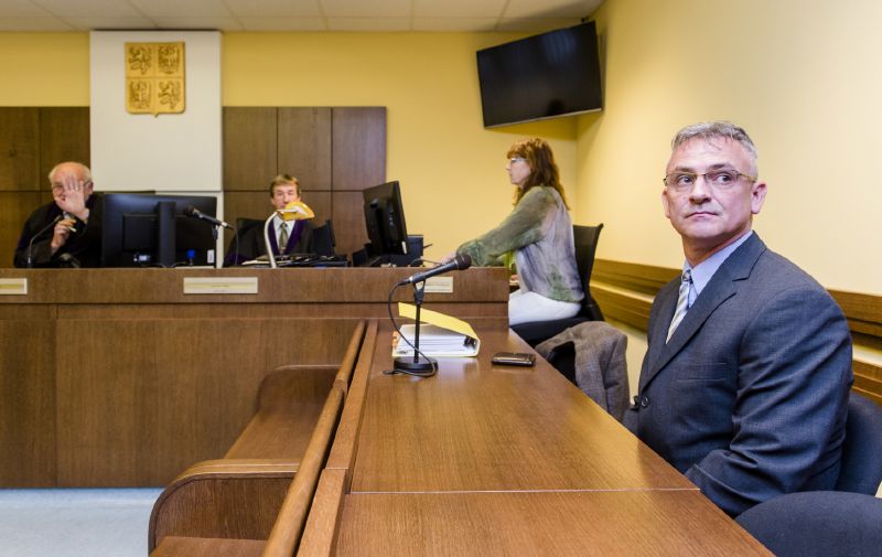 Bývalý strážník Pavel Koblížek byl odsouzen za usmrcení jednadvacetiletého mladíka na dva roky s podmíněným odkladem.