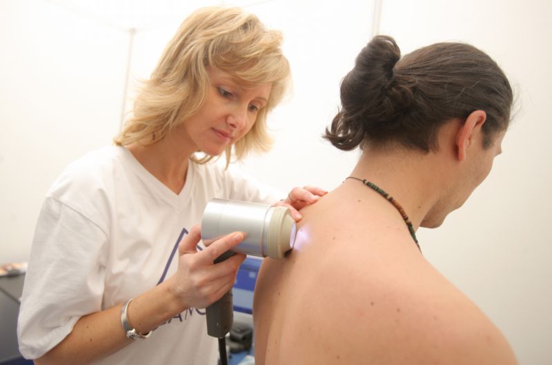 Ve Stanu proti melanomu se letos nechalo vyšetřit 4001 lidí. Ve Stanu proti melanomu se letos nechalo vyšetřit 4001 lidí.