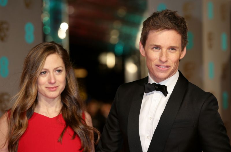 Eddie Redmayne se stal poprvé otcem.