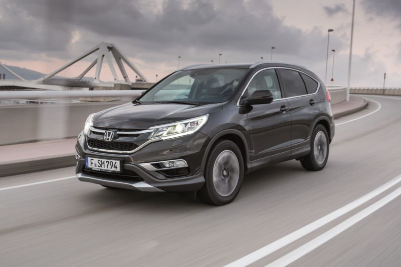 Inovace modelu CR-V nasadila modelu sympaticky úsměvnou příď 