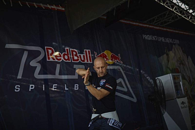 Druhý český pilot v seriálu Red Bull Air Race Petr Kopfstein