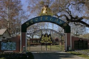 Jacksonův zábavní ranč Neverland.