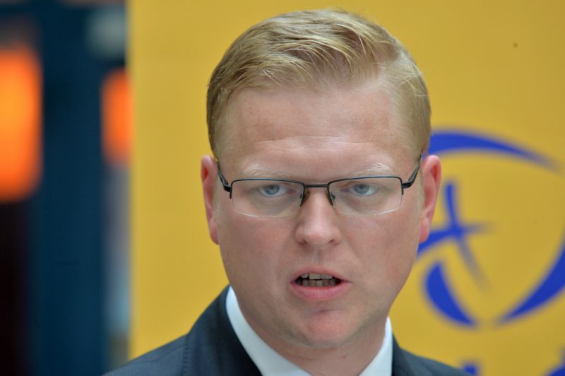 Vicepremiér pro výzkum Pavel Bělobrádek (KDU-ČSL). Vicepremiér pro výzkum Pavel Bělobrádek (KDU-ČSL).