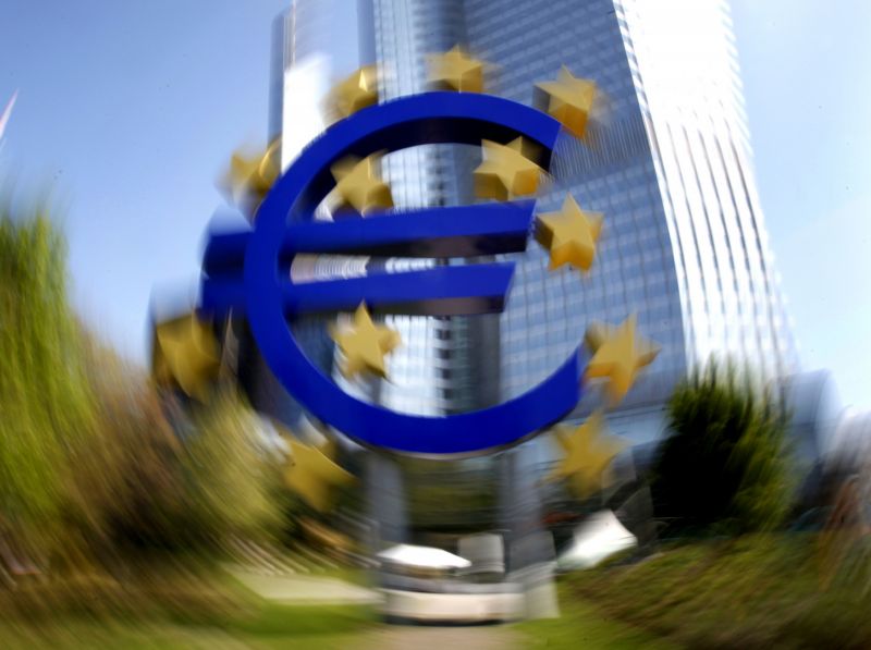 Vysoké ztráty zaznamenaly akcie bank či aerolinek (ilustrační foto). Vysoké ztráty zaznamenaly akcie bank či aerolinek (ilustrační foto).