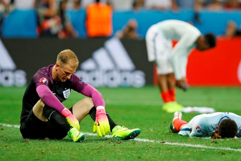 V jejich kůži by nechtěl být ani ten největší sadomasochista. Hvězdy jako Wayne Rooney, Harry Kane či Raheem Sterling mají na ostrovech hotové peklo. 