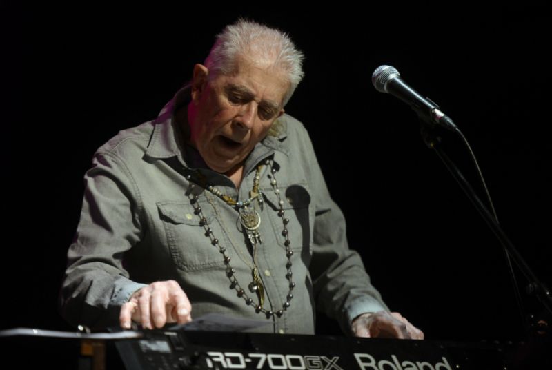Britský bluesman John Mayall. Britský bluesman John Mayall.