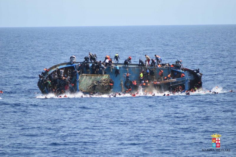 Tisíce migrantů zahynuly v moři při cestě do Evropy.