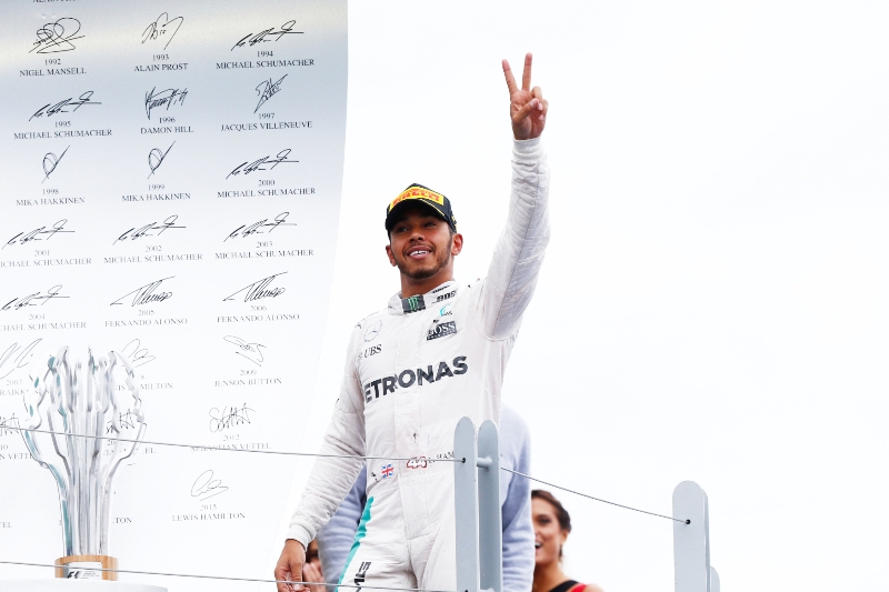 Britský pilot formule 1 Lewis Hamilton.