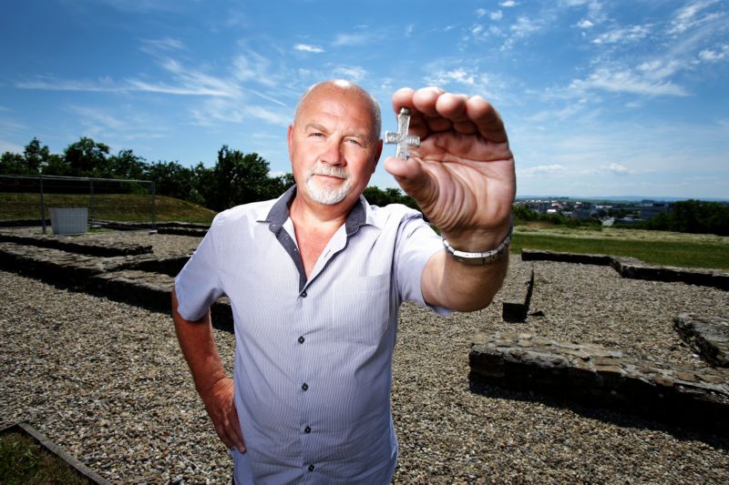 Archeolog a dobrodruh Luděk Galuška.