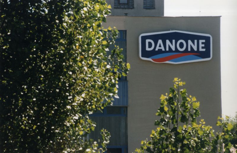 Logo francouzské firmy Danone.